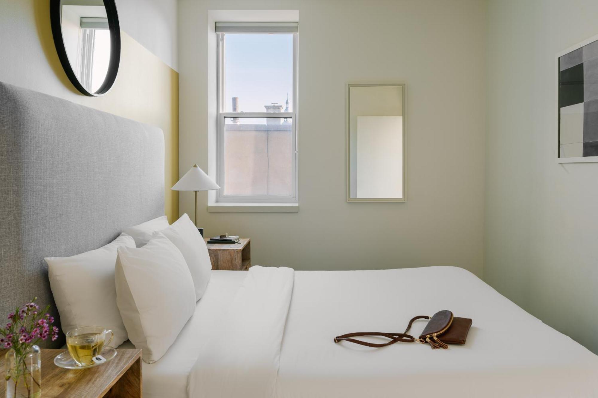 Sonder Le Guerin Aparthotel Монреал Екстериор снимка